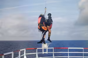 Migrační pakt může posílit solidaritu v EU, ale také přehazuje problémy na třetí země