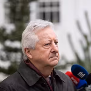 Budoucnost muniční iniciativy a nominant SPD na obraně. Jak se změní přístup Česka k válce na Ukrajině?