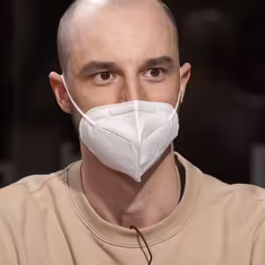 Like House neukazuje život typického influencera, honba za “lajky” je zvrácená, říká Johnny Machette