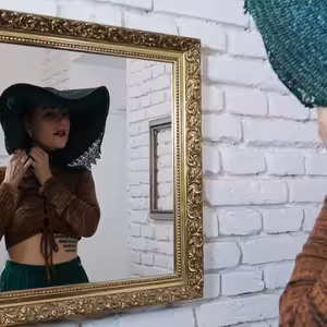 Karin Onderková v klobouku i bez o lodičkách pro všechny, Riu i pocitu, když se vaše boty líbí třeba stylistovi od Lady Gaga