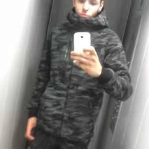 kalif Žije Zlomené Srdce Je :'(