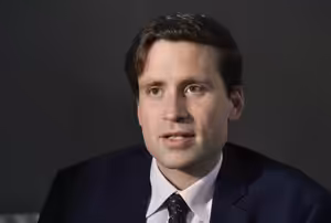 Lukáš Kovanda: dopady koronaviru na Českou republiku jsou zatím v řádu jednotek miliard korun; pokud se nákaza bude šířit dál, stane se z toho ekonomická událost „černá labuť“