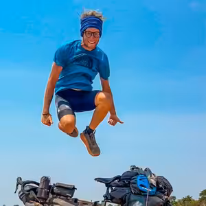 #228 Tadeáš Šíma - Na kole přes Afriku