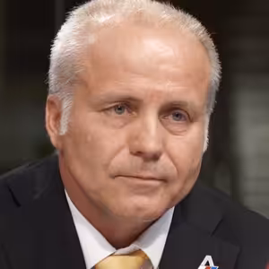 Přednostní očkování? Bylo to legální, jsem slušný člověk, kauza mě poškodila. Věřím ve volební úspěch, říká Sehnal