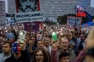 Ranný brífing: Koalícia dorába, opozícia mobilizuje verejnosť. V USA po vražde Kirka začal hon