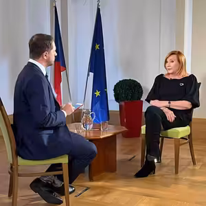 Česko má novou vládu, schodek rozpočtu 2026 může být vyšší, Turek jde v pondělí za prezidentem (20. 12. 2025) HOST: Alena Schillerová /ANO/