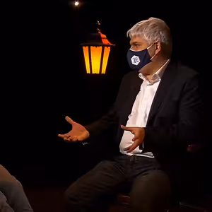 .pod lampou s Pavlom Čekanom: Vláda, ktorá opustila svoj ľud?