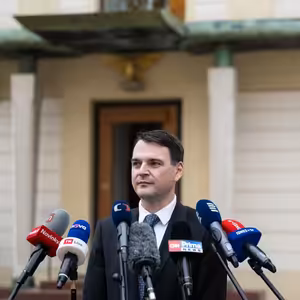 Spor Macinka versus prezident: Takový nátlak na hlavu státu Česko nepamatuje