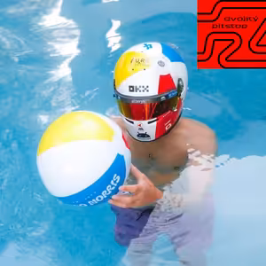 Dvojitý Pitstop: Maxova spanilá stíhací jízda nablýskaným Miami