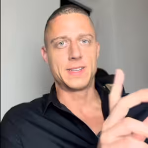 Vrať se se štítem, nebo na něm