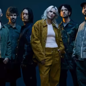 Linkin Park mají novou zpěvačku. Pokusy na lidech a jak se uživit amatérským ping–pongem