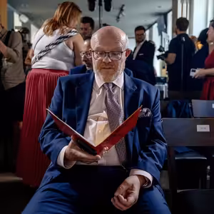 TOP 09 je v kómatu. Má dnes osobnosti, které ji dokáží probudit?