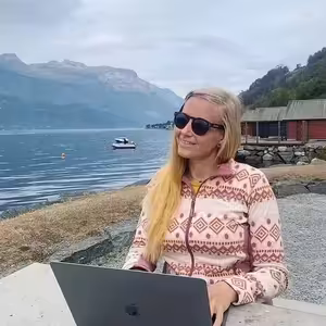 Ešus 25/10/2021: cesty za štěstím s Kristýnou