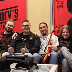 Géčko slaví 5 let - Živý koncert + rozhovor Dead Daniels