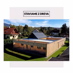 Aký je príbeh známeho víkendového átriového domu v Smrečanoch?