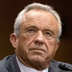 Imunulog Hel: Kennedy odklání Ameriku od vědy k ideologii. Ani jeho škrty však mRNA vakcíny nezastaví