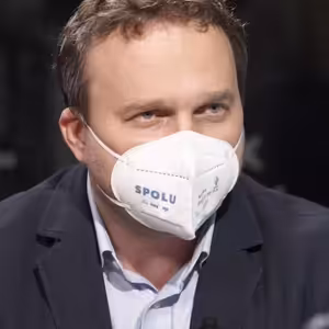 Pokud to Hamáček nevysvětlí, je to na odchod z politiky, poškozuje nás to všechny, říká Jurečka