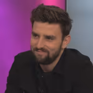 Vašek Matějovský: Při namlouvání Love Islandu celou epizodu nevidím. Důvěřuji scenáristovi, který mi komentáře píše. / 8. 11. 2022