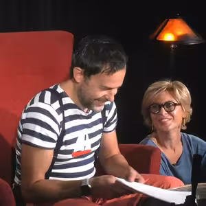 ​Juraj Kemka číta deťom bielovranovskú rozprávku Zuzany Wienk o vraniakovi Albínovi