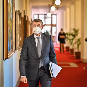 Pokračuje rozvolňování vládních opatření