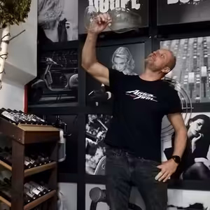 DVOUDECKA 071 - Pavel Vošický