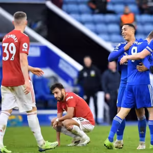 Po vypadnutí z FA Cupu si už United ďalšie zaváhanie nemôže dovoliť