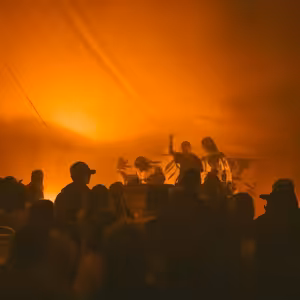 Reflektor 273: LETNÍ POBESEDOVÁNÍ