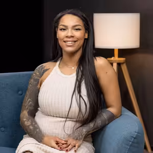 Těhotná Angie z Like House promluvila o mateřství, vztahu s Pepou Kůrkou i touze být bílá