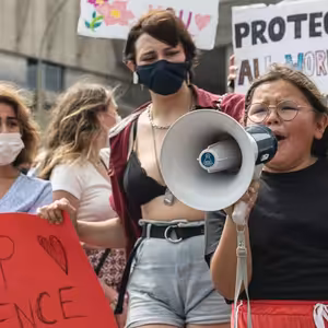 Stručná historie feminismu a jak mu dnes čelit