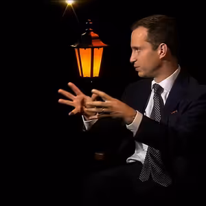 .pod lampou: Píše pre Wall Street Journal a N.Y.Times, ale vracia sa na Slovensko pomôcť vo voľbách