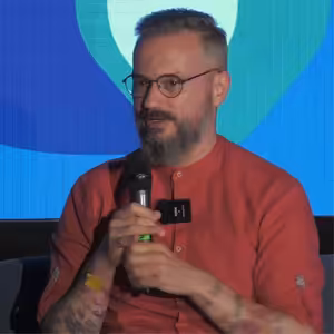 Psychoterapeut HONZA VOJTKO - Budování vztahu k sobě.