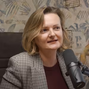 #OčamiHR - "Pre ľudí je dôležité, s kým spájajú svoje meno a know how" - Júlia Koľajová