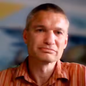 I u dětí může covid končit smrtí, musíme je chránit vakcínou, ne je obětovat, říká Dražan