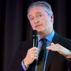 John O’Toole: Vznikla nám tu technologická ekonomika