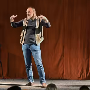 Devátá s Princem #2: - Pjér la Šé'z - 2. část - O spolupráci s Jardou Duškem, psaní a hudbě