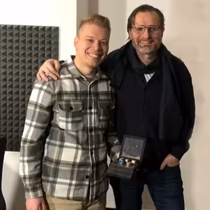 Vítek Martinec vs. bývalý hokejový útočník Josef Marha