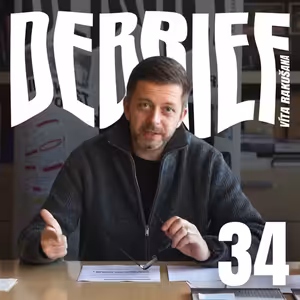 Už je tady zas! Střet zájmů, Hitler i hajlování