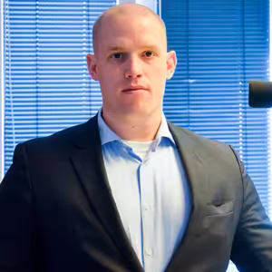 Dusan Fischer - Útokom na sýrsku leteckú základňu Trump nič neriskoval