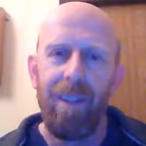 Odmítl povinně testovat žáky, byl odvolán: Podám žalobu, hájím právo dětí na školu, říká bývalý ředitel Semecký