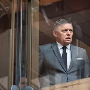 Ficův Smer po vyhazovu oslabí v Evropském parlamentu. Pro Slovensko to není dobrá zpráva