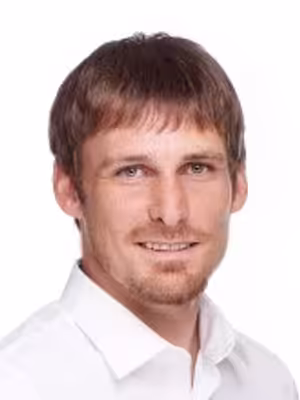 Poslanec Lukáš Kolařík /Piráti/ pro Rádio Z: Kybernetické útoky ohrožují i hospodářské zájmy, protože hospodářská špionáž se provádí i přes průniky do počítačových sítí