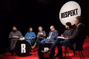 Dnešní Rusko je šílené. Většina obyvatel agresi podporuje