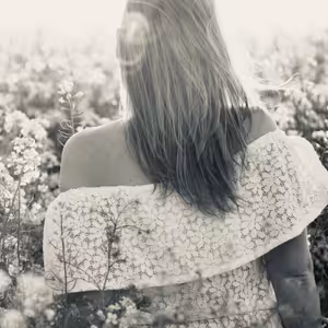 Esenciální Oleje pro Ženskou Vitalitu 🌸🔮