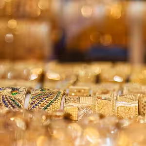 Spurný (TrustWorthy Investment CZ): Pokud chcete mít zlato dlouhodobě v portfoliu. neřešte jeho cenu