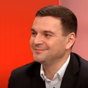 Petr Macinka (Motoristé sobě): ODS míří do zapomnění. Buď volte nás, nebo vyhrají komunisté | 9. 12. 2024