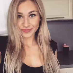 So Simonou Szarkovou nielen o Vianociach