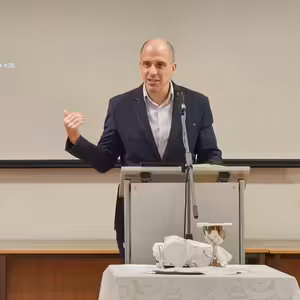 VP Petr ROHAN: Naděje která musí zemřít (13. 12. 2025)