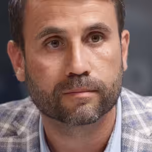 Otce mu vzal výbuch ve Vrběticích: Ti, kteří by měli mluvit, mlčí. Jeho smrt možná nebyla zbytečná