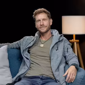 Herec Míra Nosek promluvil o seriálu Vyprávěj, jak přišel o spoustu peněz i o Výměně manželek