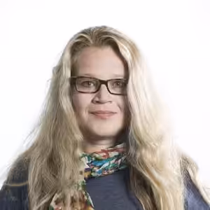 Jihozápad Ukrajiny: Nezuří tu boje, ale mentální napojení na válku je obrovské, popisuje novinářka Svobodová